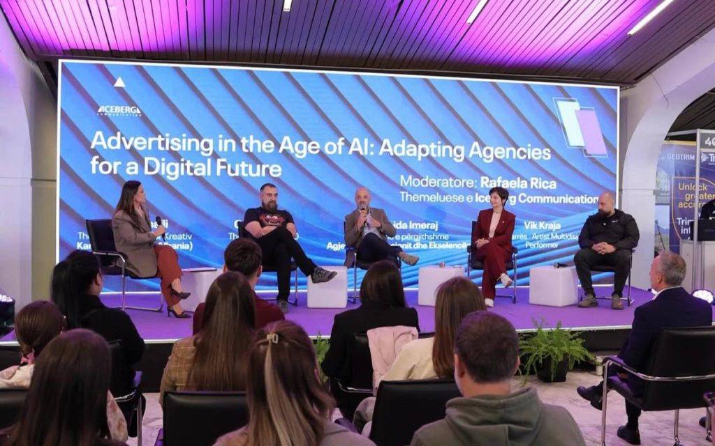 Mesa redonda «La publicidad en la era de la IA» en el escenario de Future2Tech 2025